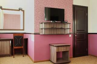 Отель Harvest Винница Стандартный двухместный номер с 1 кроватью-1